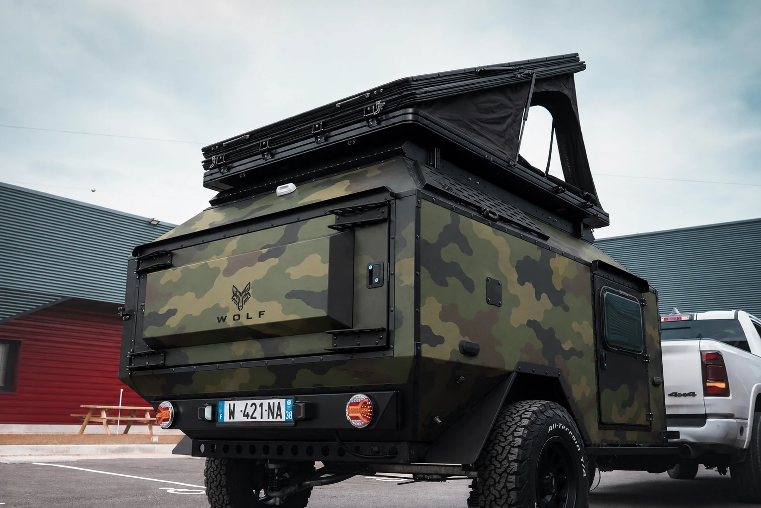 WOLF Overland — Noir mat